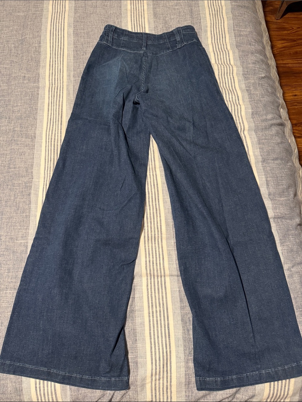 Free People We The Free Libre Wide Leg Jeans in Dark Blue Wash 25 - Picture 4 of 4